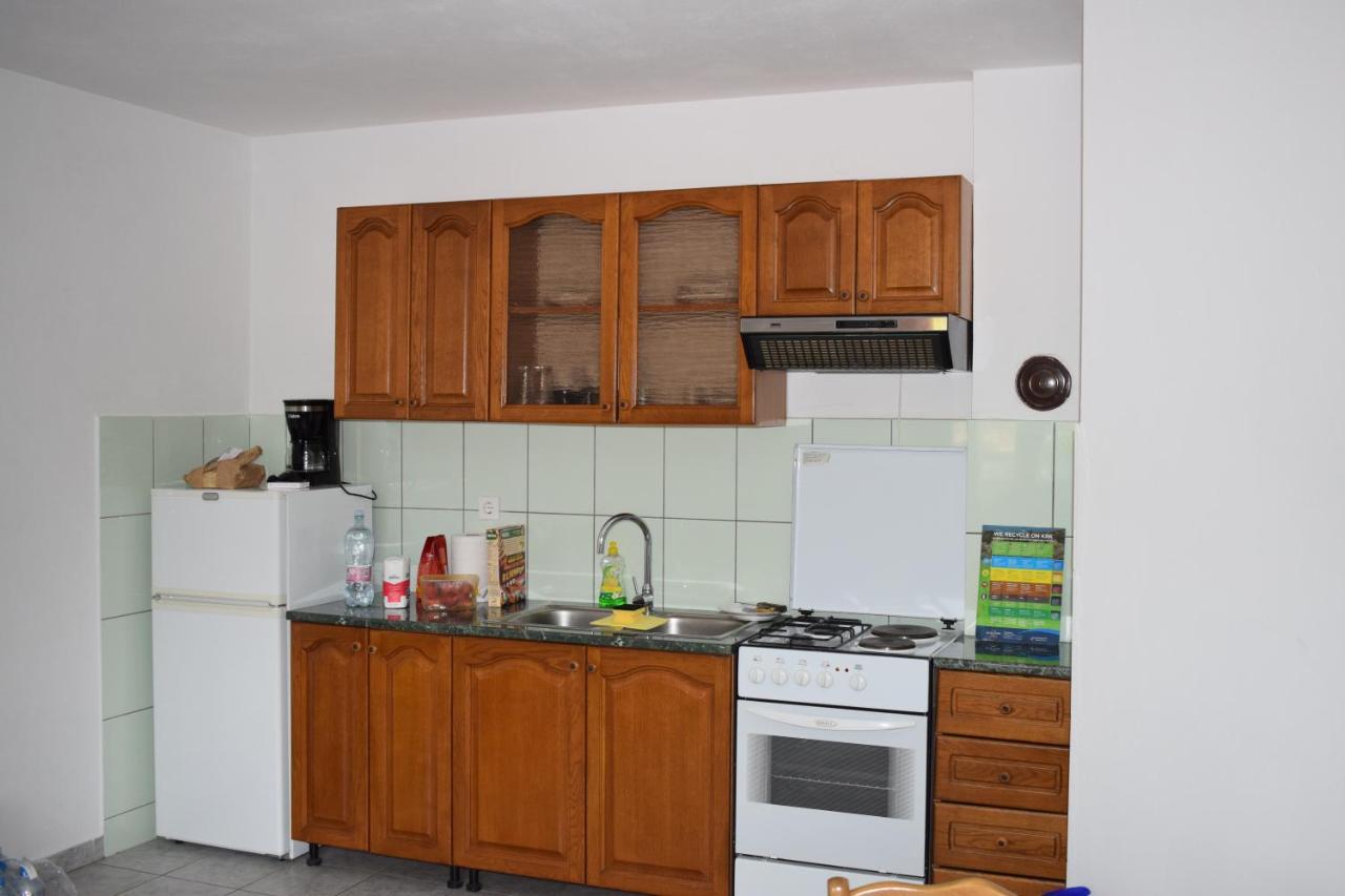 Apartments Malinska-Kajkic Exterior photo